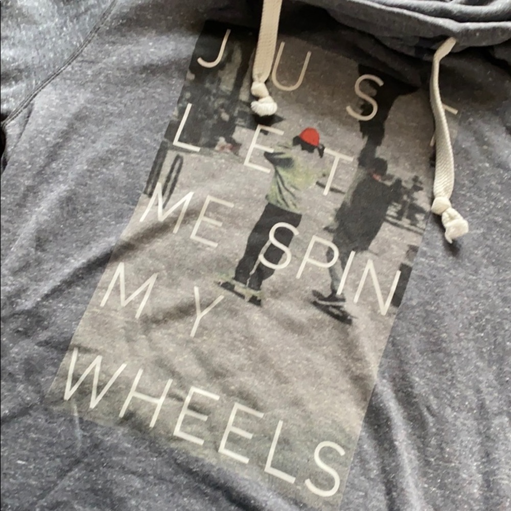 Grey Pullover - Picture 2 of 4